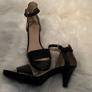 Black patent platform low heels sandal ankle strap